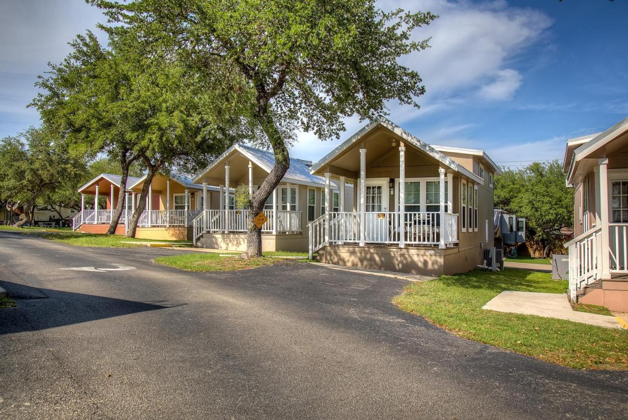 Sun Retreats San Antonio West Hotel Live Oak Exterior foto